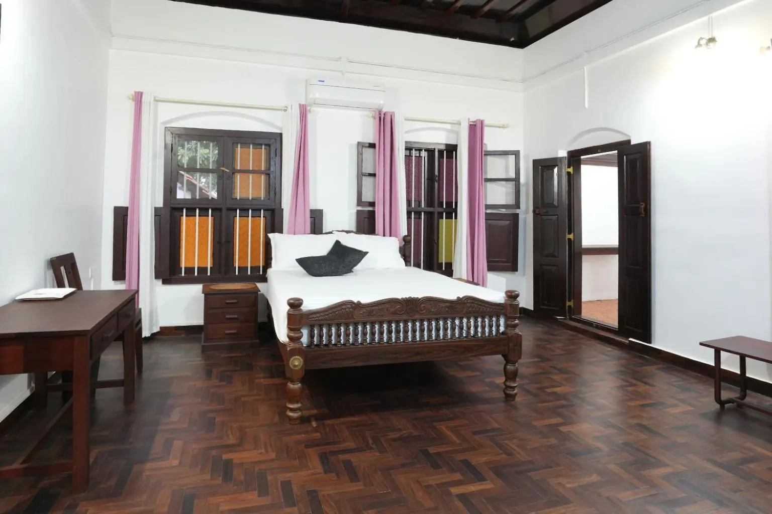 The Heritage 1866 Mulappilangad Homestay