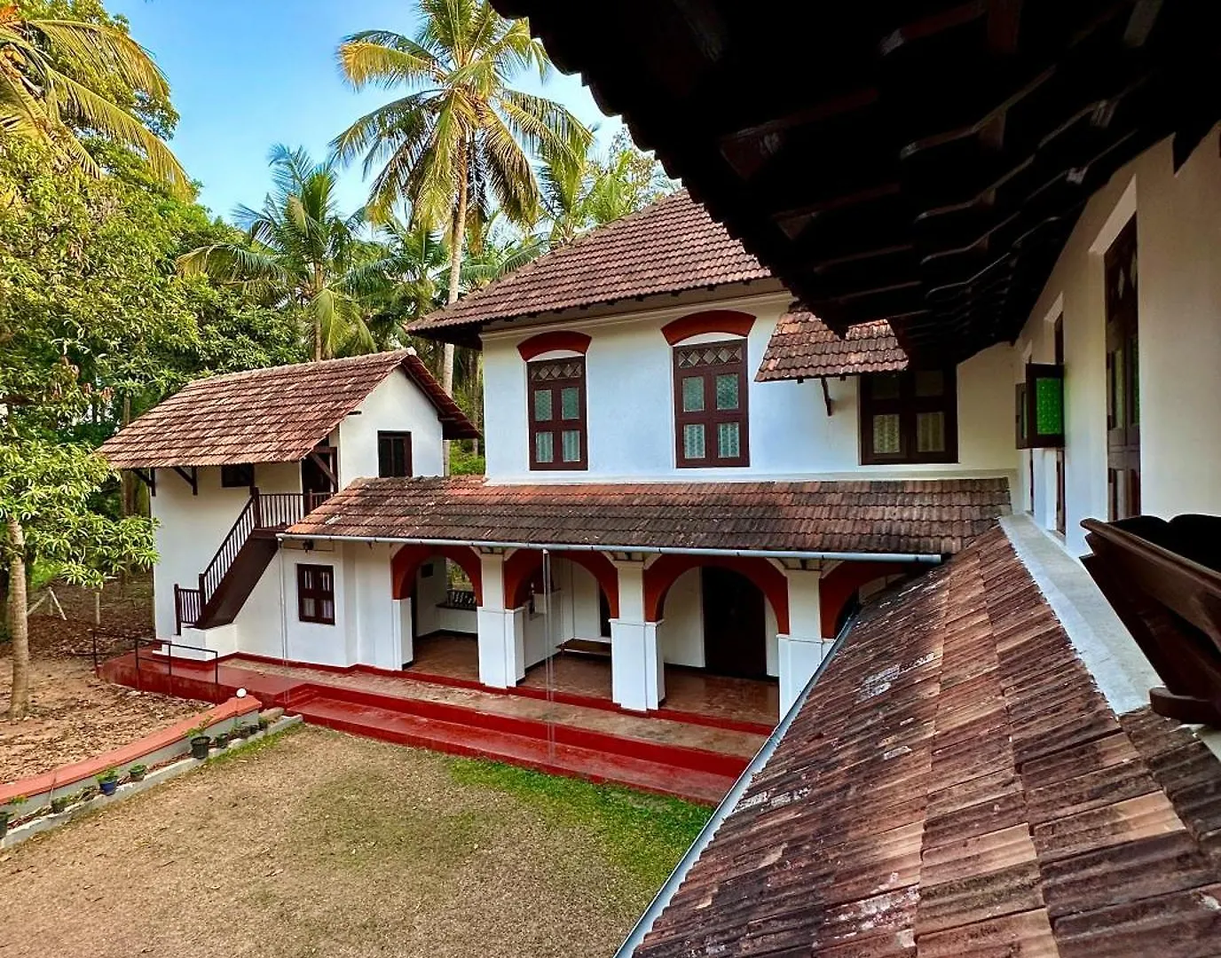 The Heritage 1866 Mulappilangad Homestay